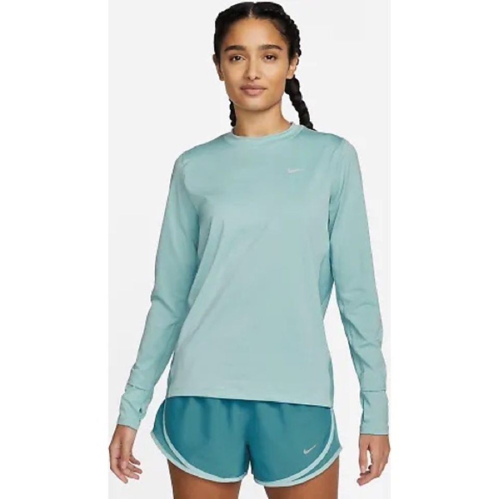 Nike running drills fit long sleeve